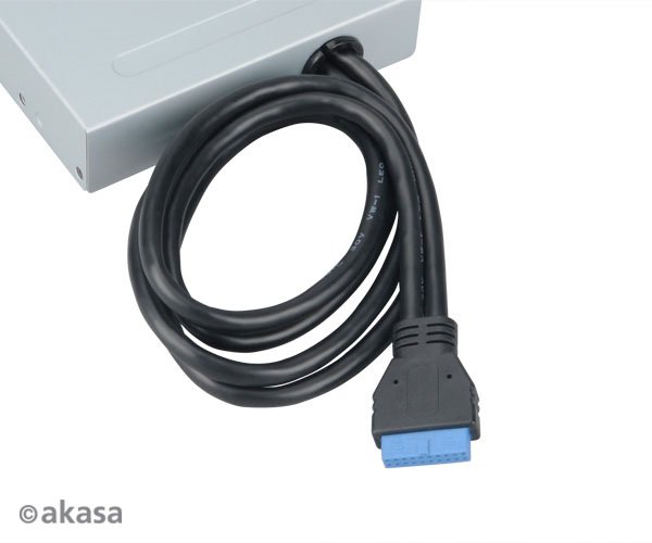 AKASA int. USB 3.0 interní čtečka karet + USB 3.0 - obrázek č. 3